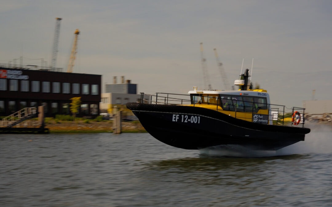 Rotterdam testet vollelektrisches Tragflügelboot