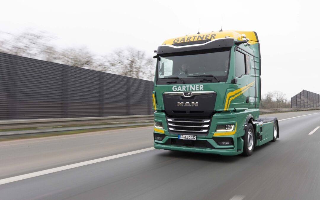Rahmenvertrag über 1.200 MAN-Lkw: Gartner-Flotte wächst weiter