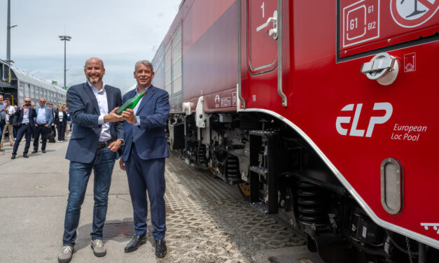 RCG: Dritte EURODUAL-Hybridlok für TransFLEX-Verkehre