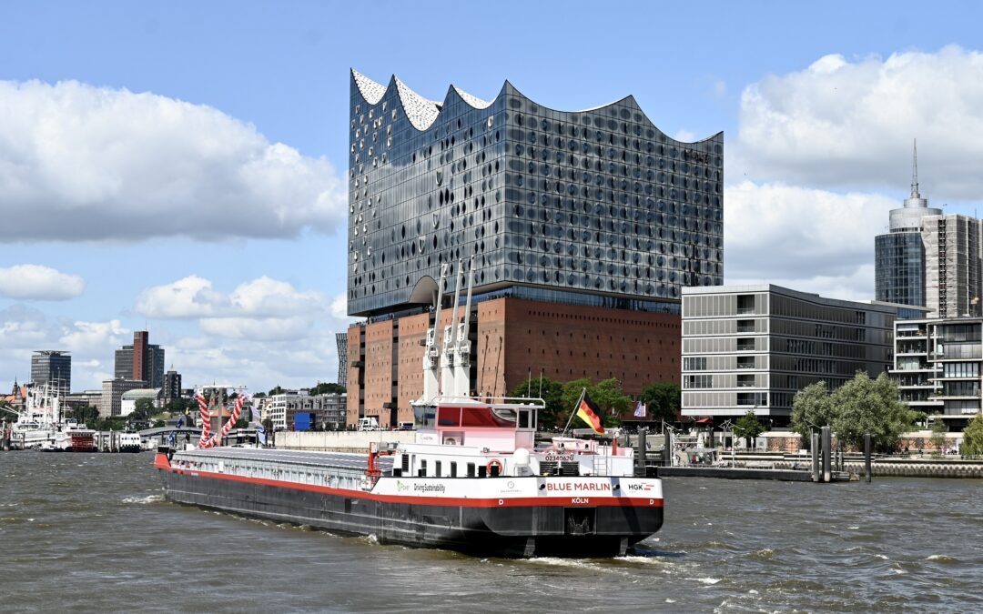 HGK Shipping und Salzgitter stellen nachhaltiges Binnenschiff vor