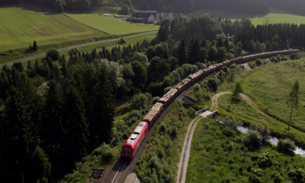 ÖBB RCG spart 34.000 Tonnen CO₂ bei Holztransport