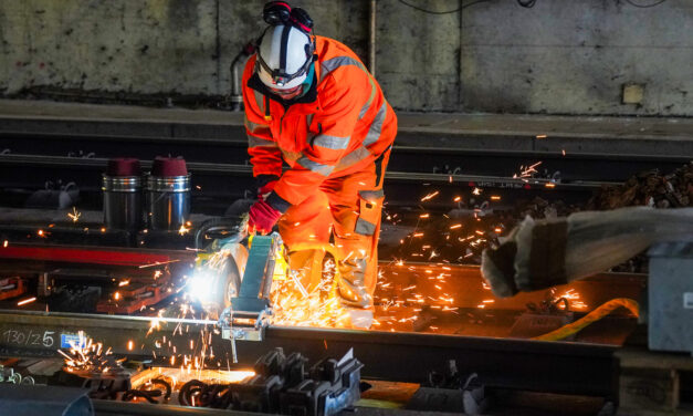 Deutsche Bahn verringert operativen Verlust deutlich