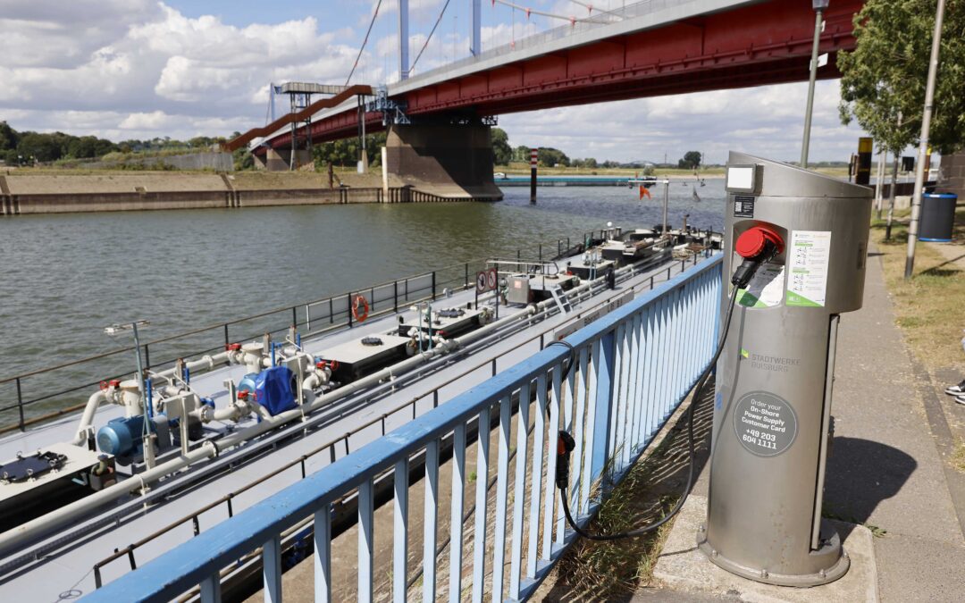 Duisburger Hafen eröffnet 59 neue Landstromanschlüsse