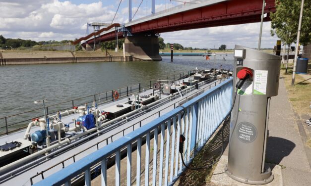 Duisburger Hafen eröffnet 59 neue Landstromanschlüsse