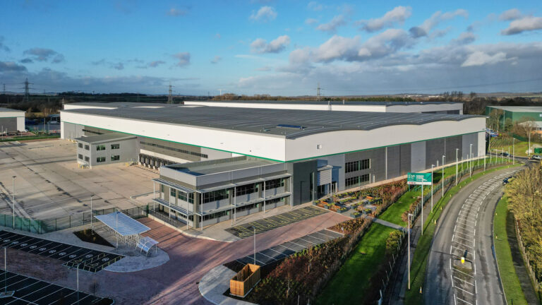 Fiege Fiege eröffnet neues Logistikzentrum in Großbritannien - Wochenzeitung ...
