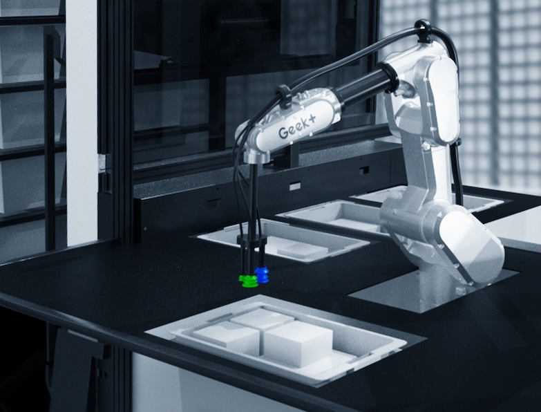 Geekplus mit neuer Roboterarm-Kommissionierstation für unbemannte Lagerhäuser
