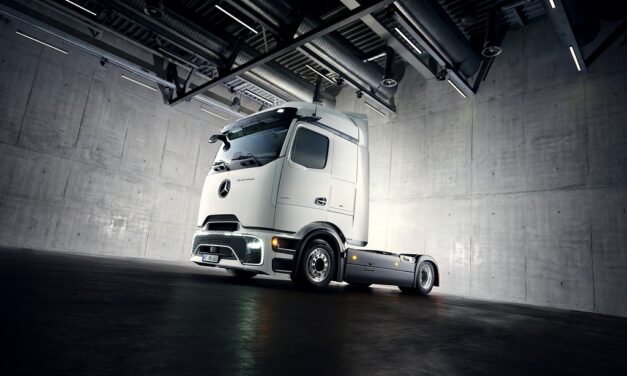 Mercedes-Benz Trucks erweitert E-Lkw-Angebot
