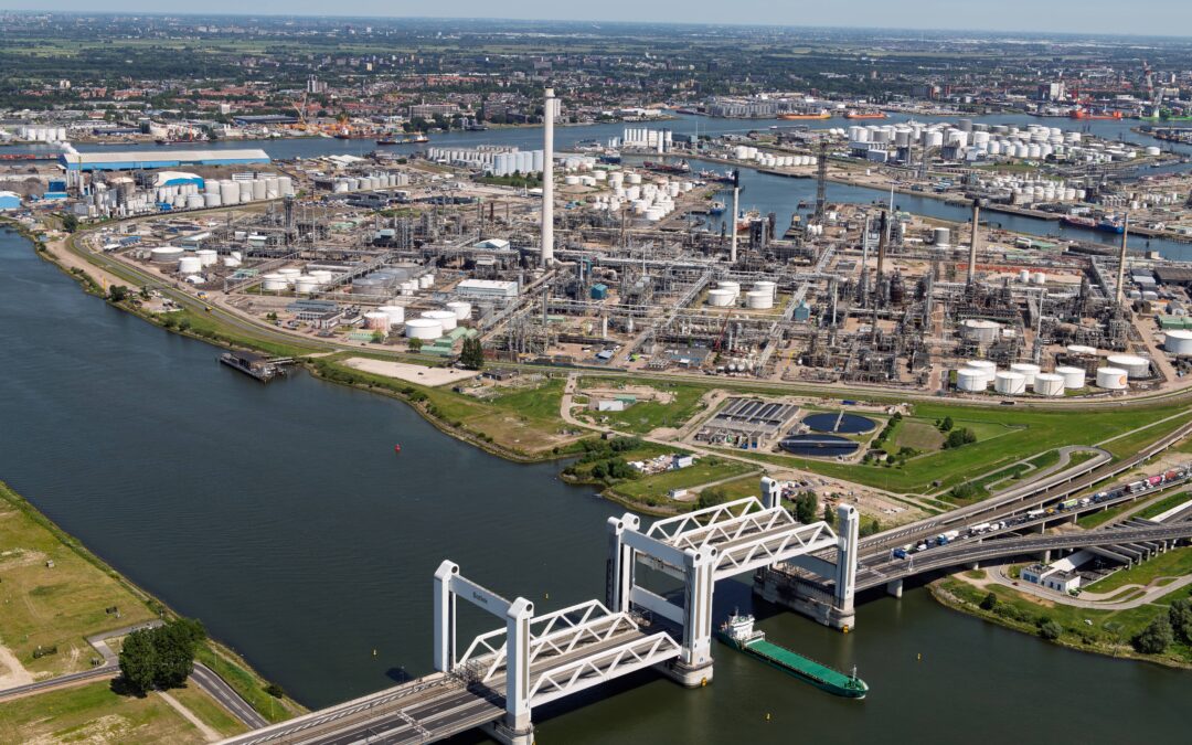 Rotterdamer Hafen steigert Umschlag trotz Unsicherheit
