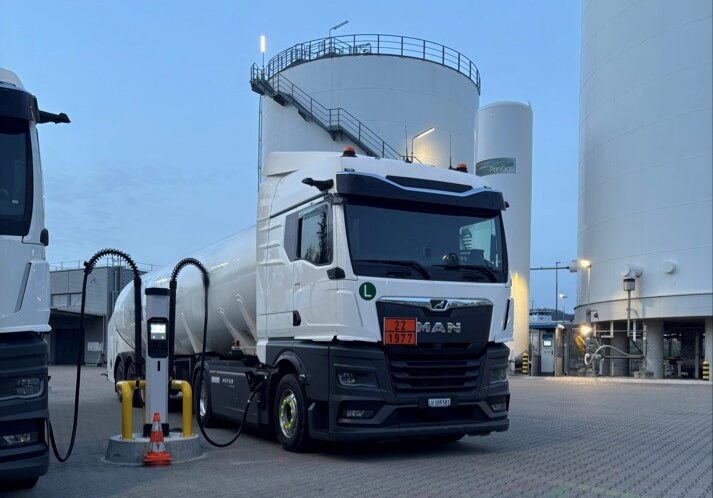 hoyer-group_e-Truck_Switzerland