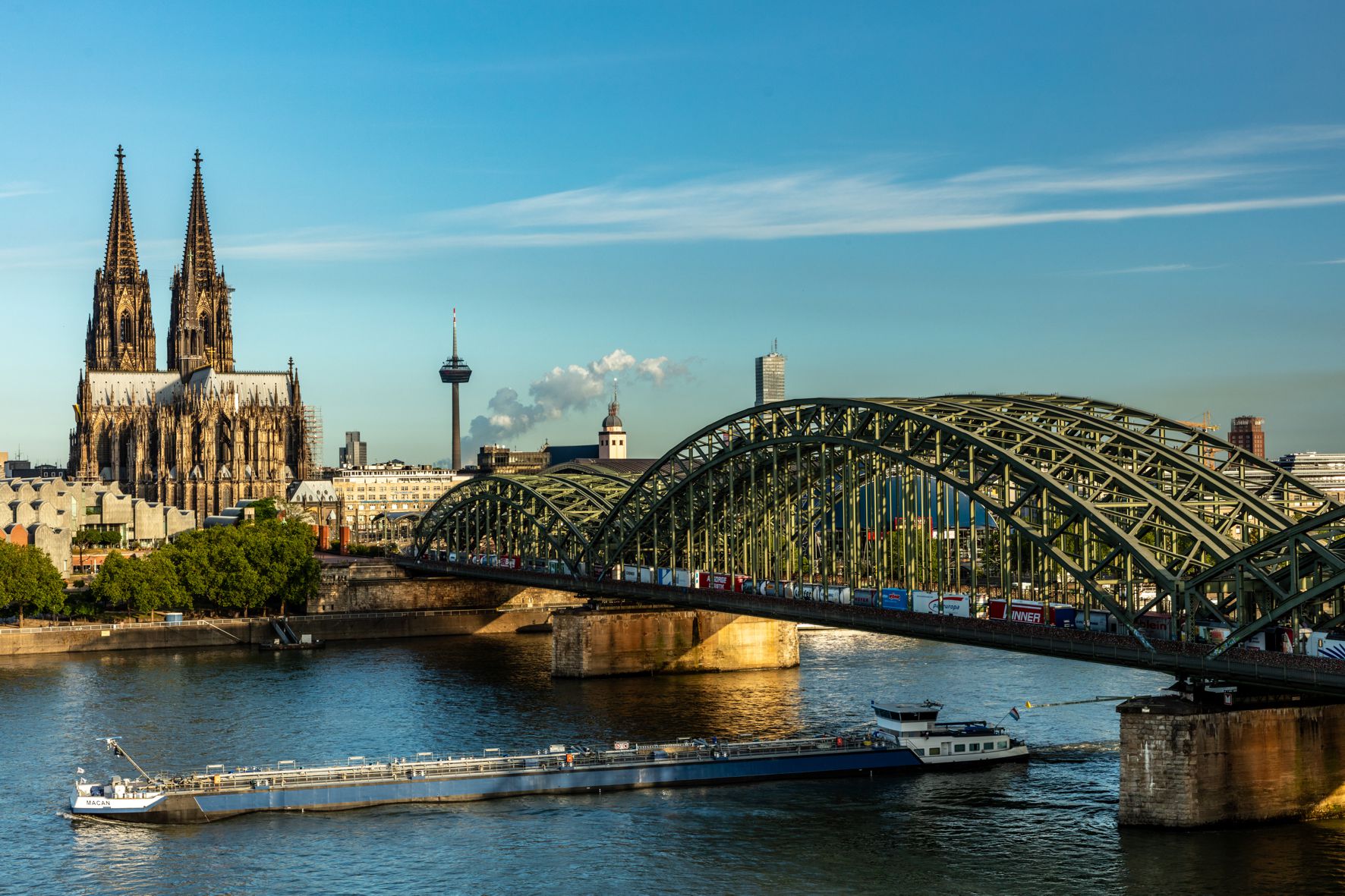 Pressebild Kombiverkehr KG Köln – Basel