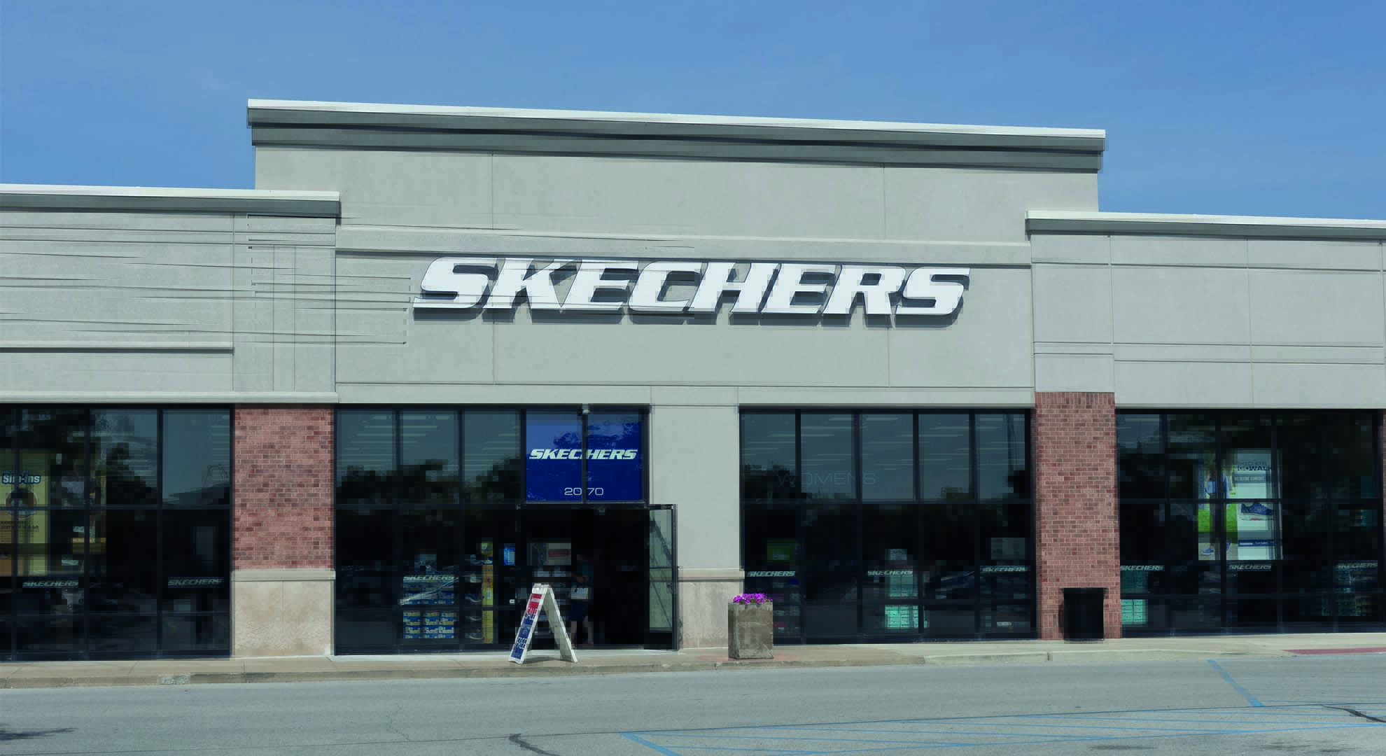 Skechers gehört zu den weltweit führenden Schuhmarken und ist in rund 180 Ländern und Regionen vertreten