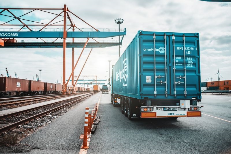 EGIM und driveMybox treiben digitales Trucking voran