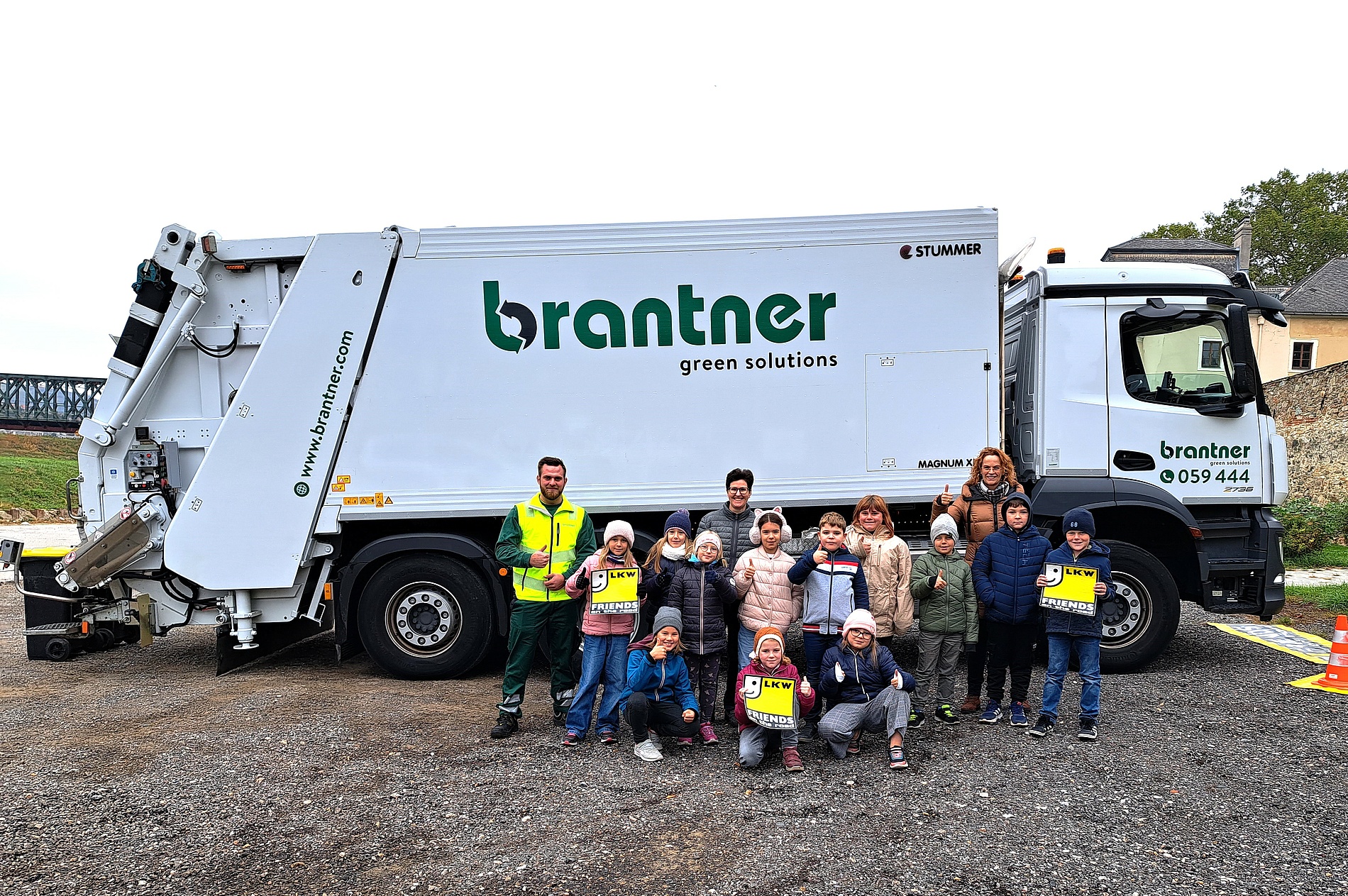 WK NÖ-Aktion: Lkw von Brantner besucht VS Mautern