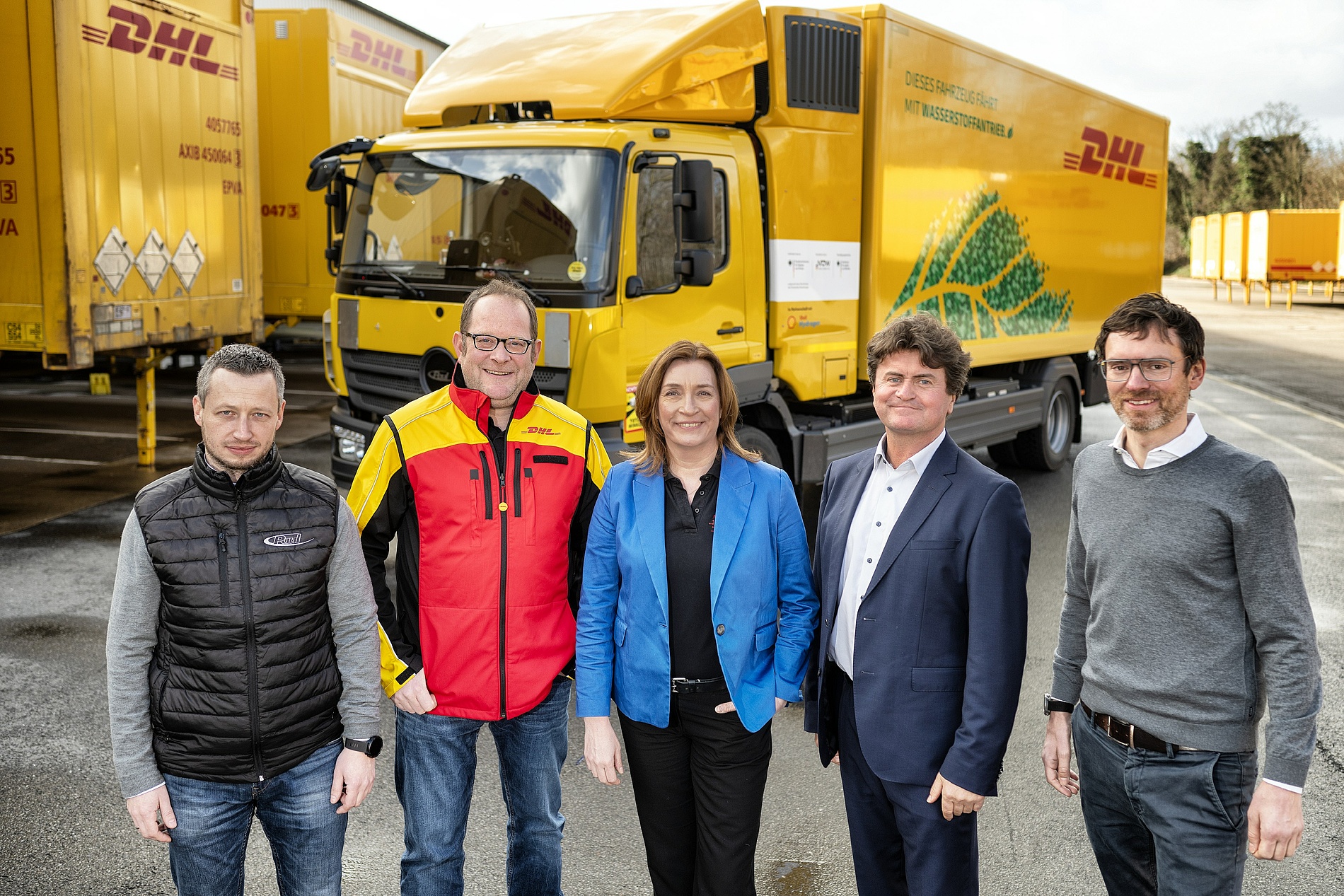 DHL Group mit Wasserstoff-Lkw im Rheinland unterwegs
