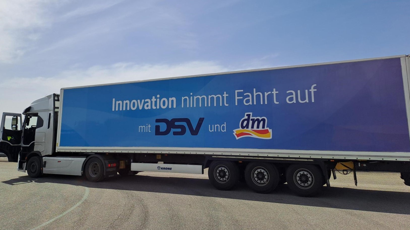DSV, dm-drogerie markt, IVECO und Plus testen teilautomatisiertes Fahren