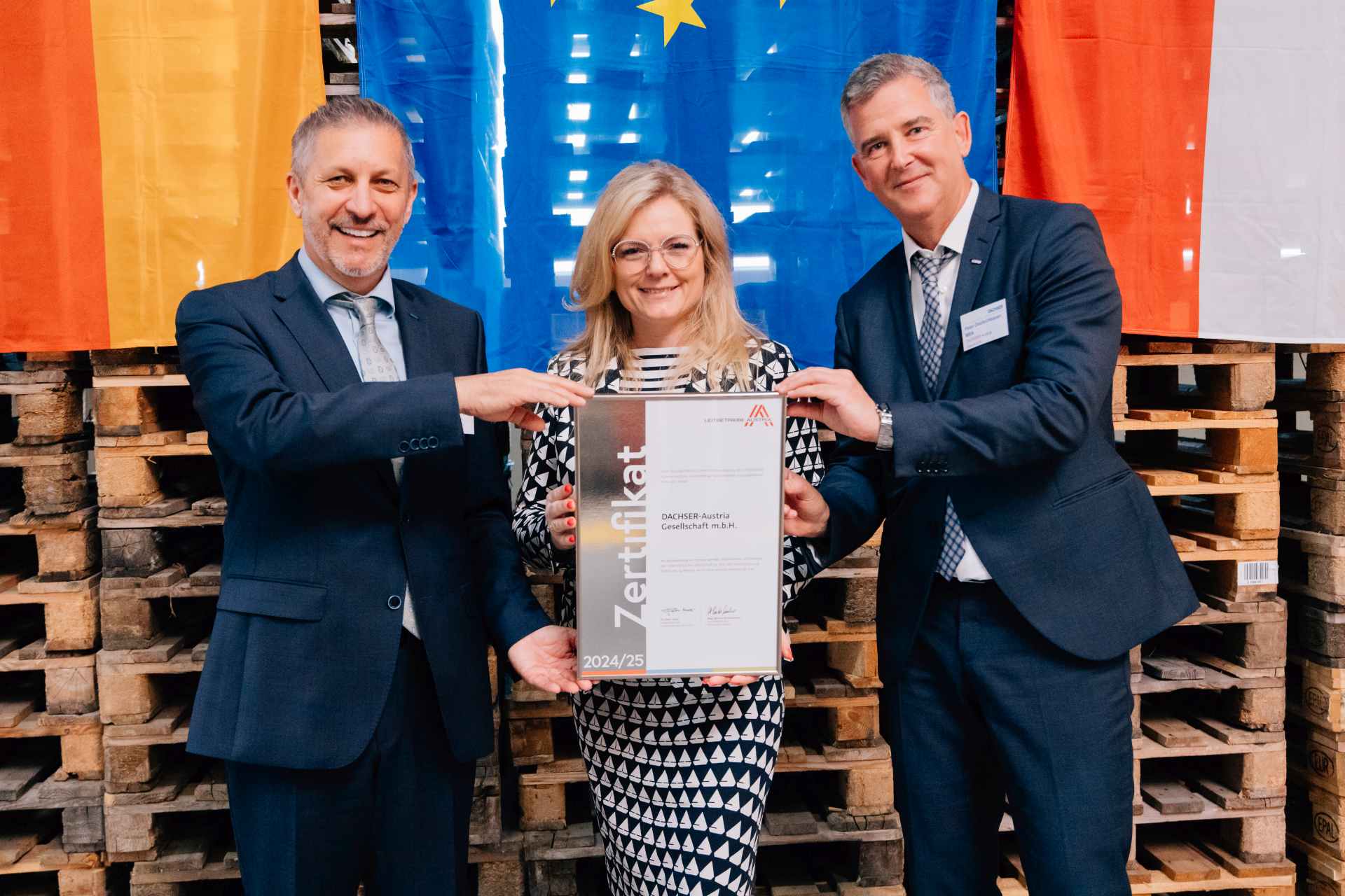 Dachser Austria erhält Zertifikat „Leitbetriebe Austria“
