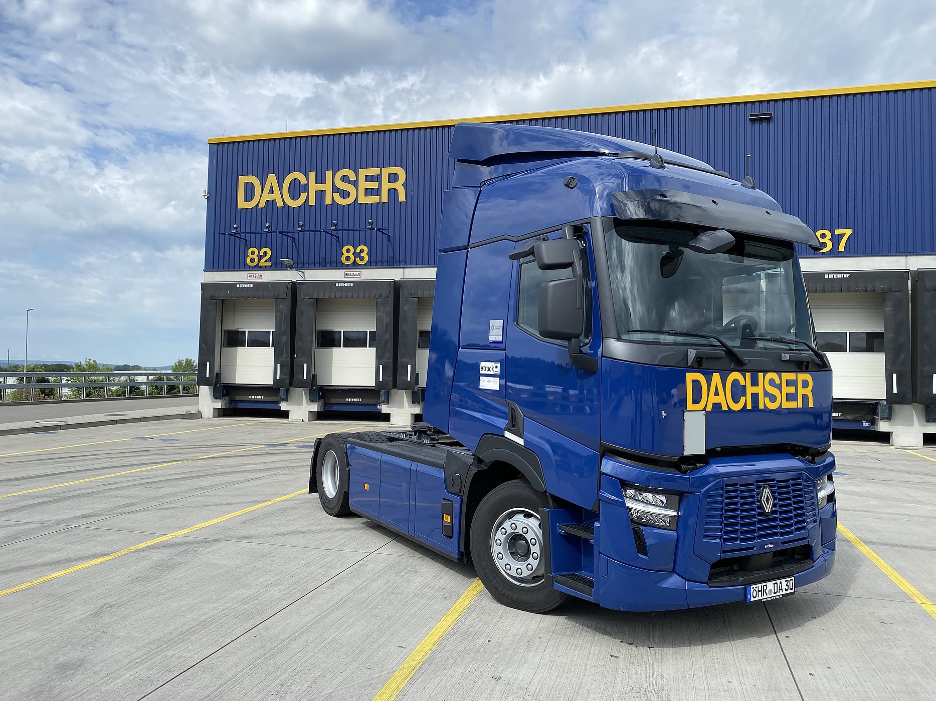 Dachser erhält 15 E-Lkw von Renault