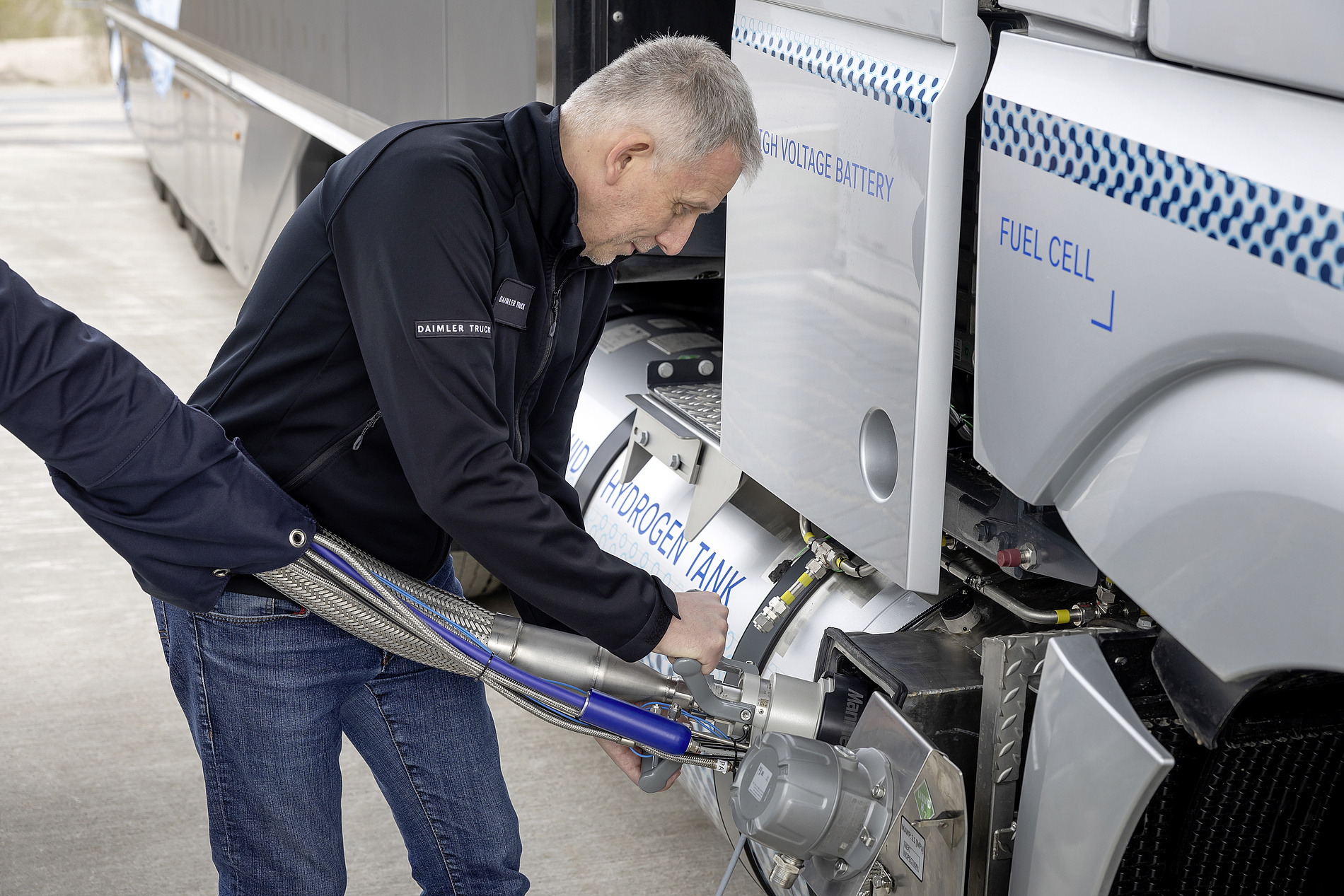 Fotos: Daimler Trucks / Linde Engineering