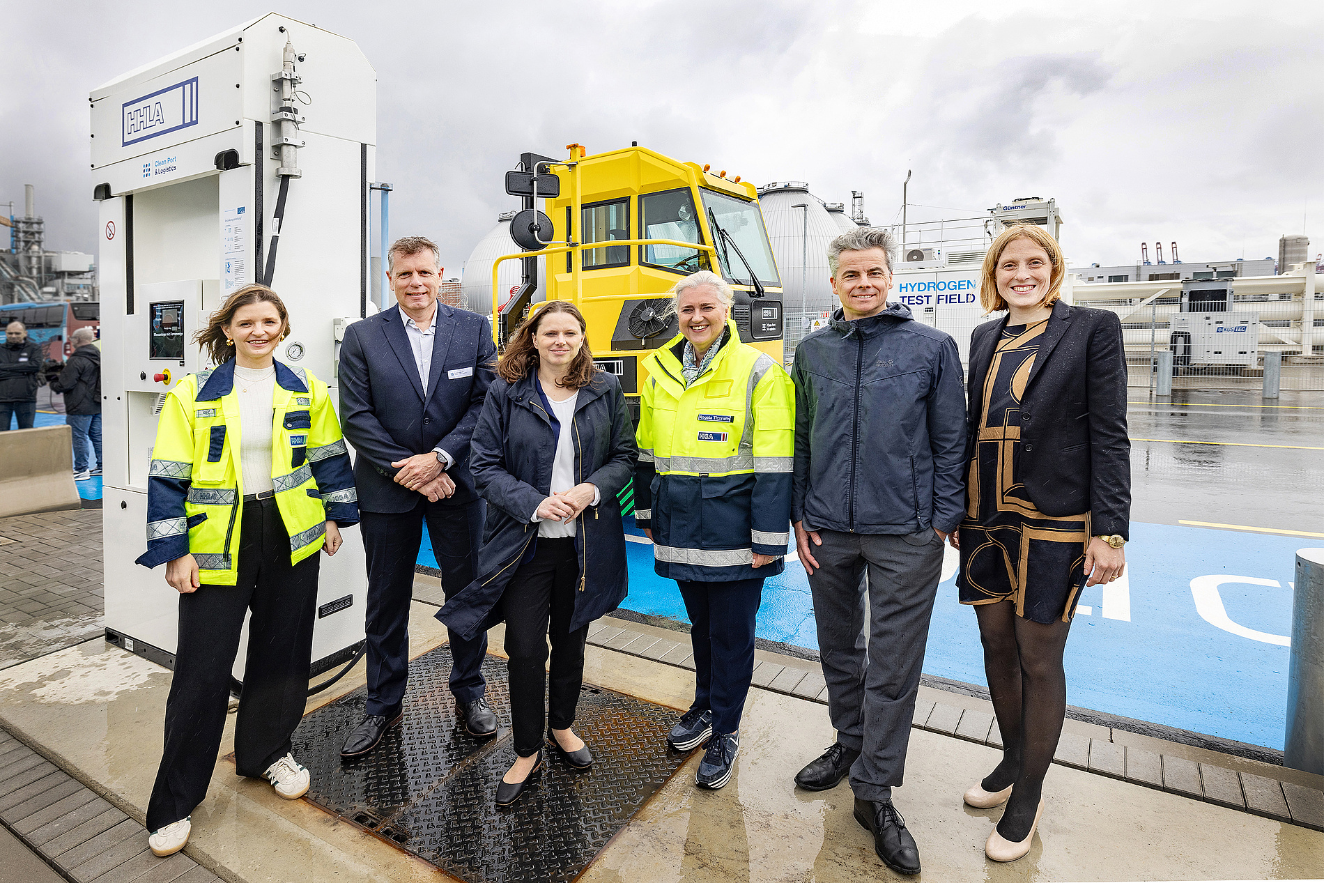 HHLA eröffnet Wasserstoff-Testfeld im Hamburger Hafen