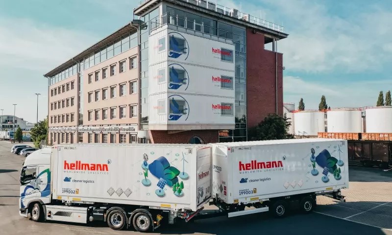 Hellmann dekarbonisiert Lkw-Flotte im Schwerlastverkehr