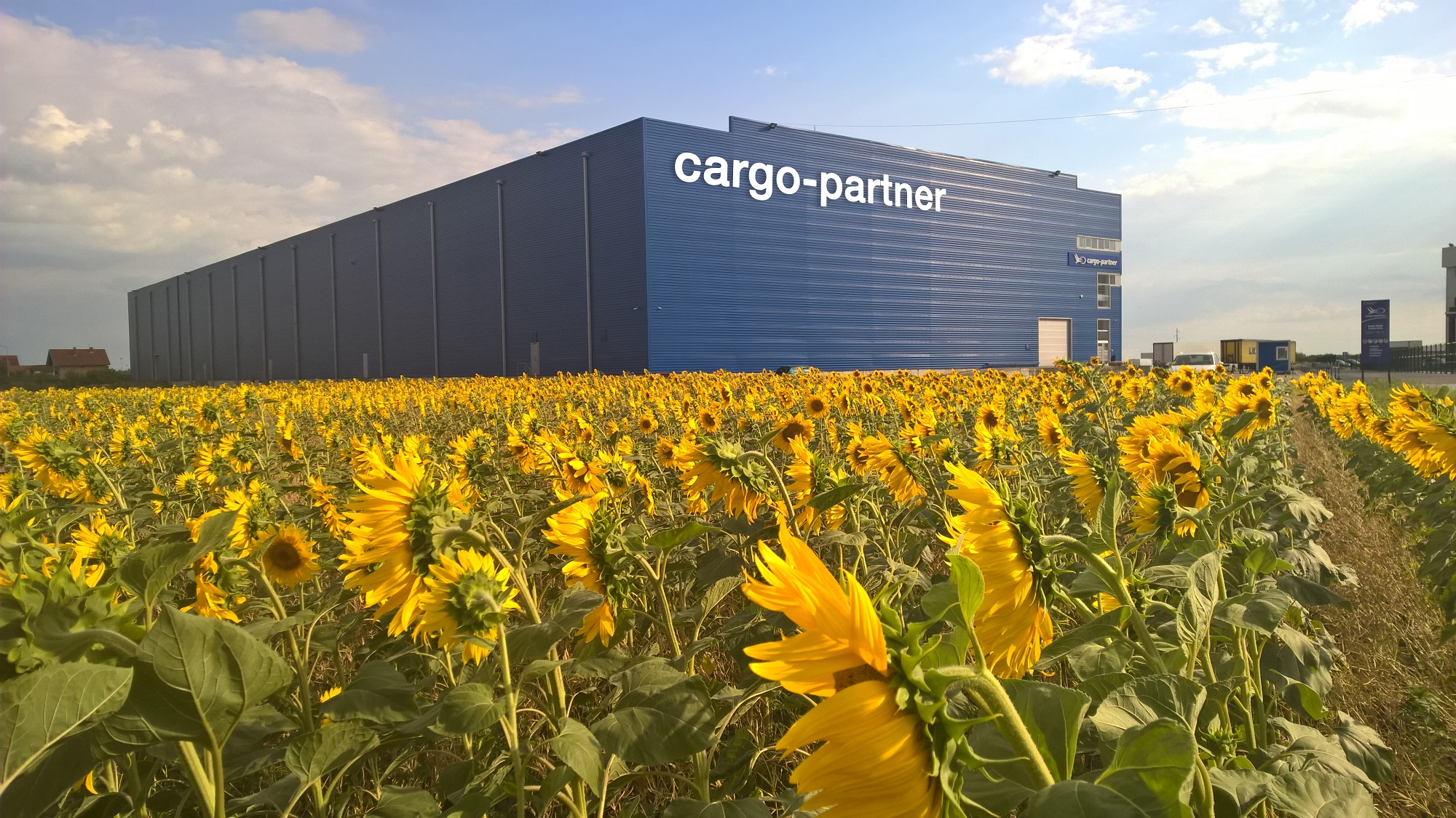 cargo-partner verlängert Zusammenarbeit mit HHLA Pure